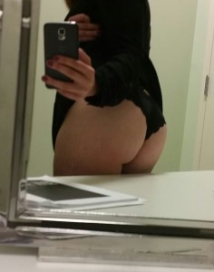 Getting pretty horny at work... :-) [26F]