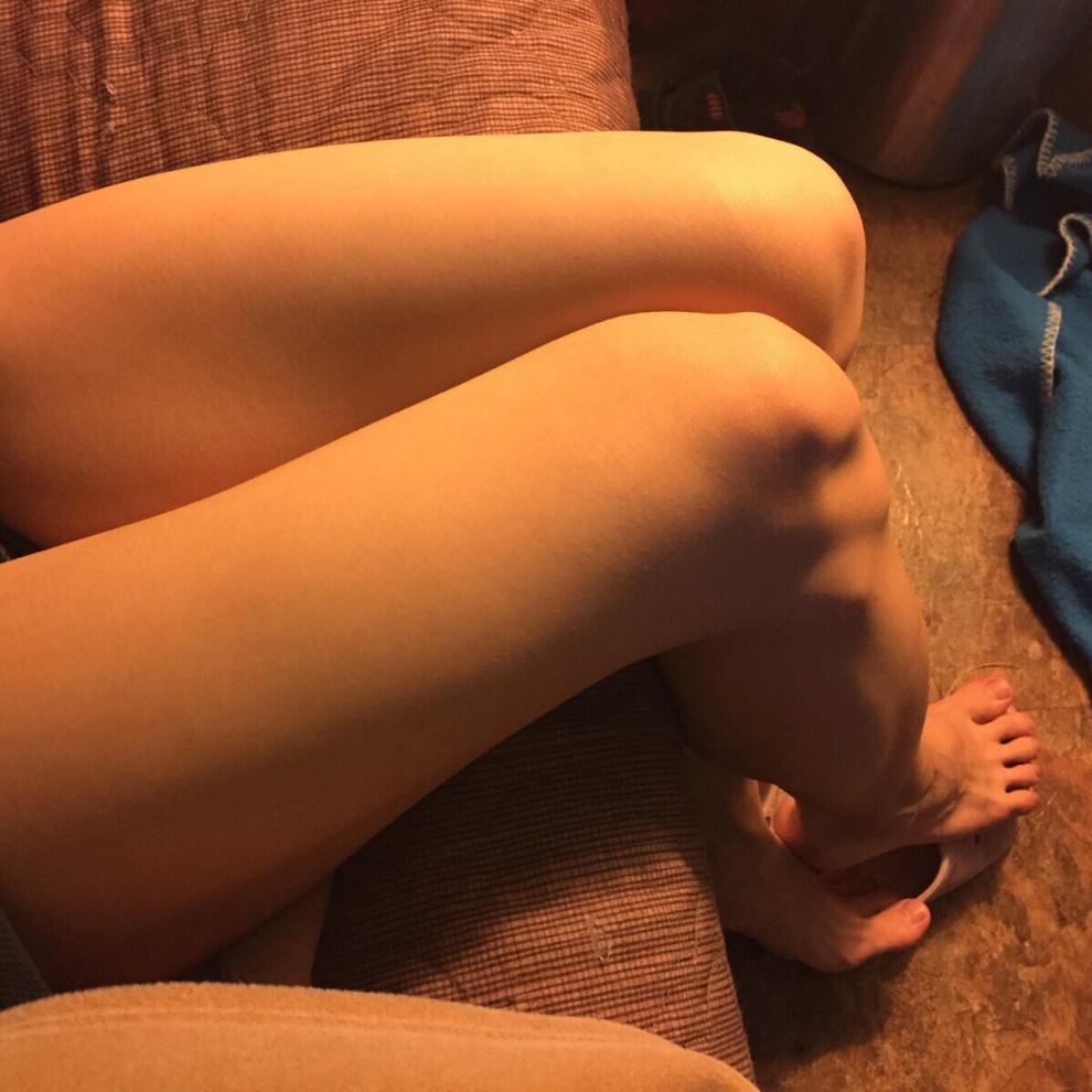 My lite asian legsies :). [f]