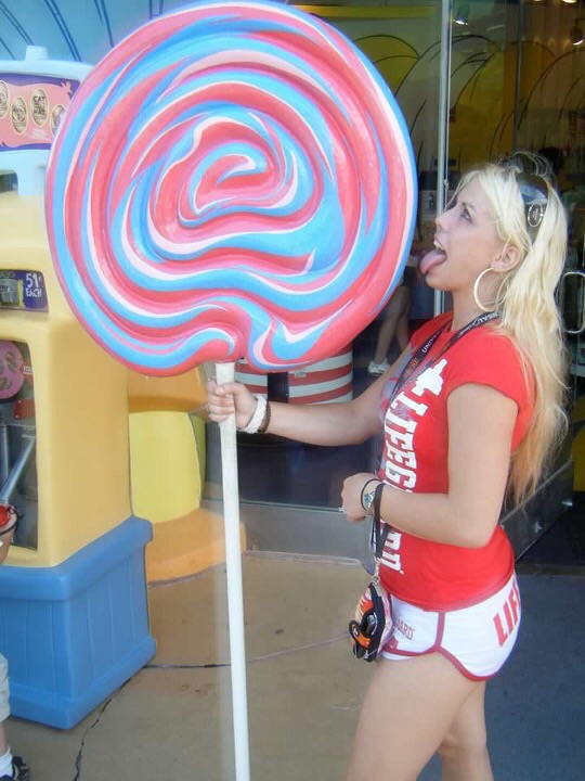Lick The Lollipop (f)