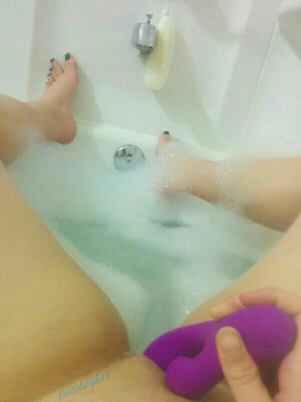 Took this during my bath last night. Pm if you want to help me (f)inish tonight