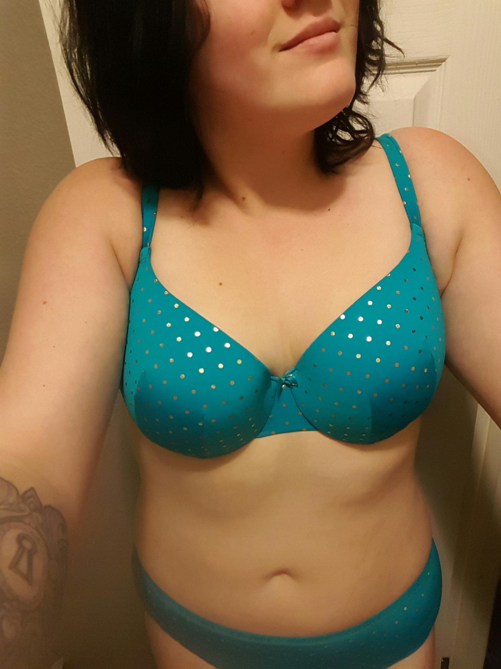 Thought someone else might enjoy my new bra set♡