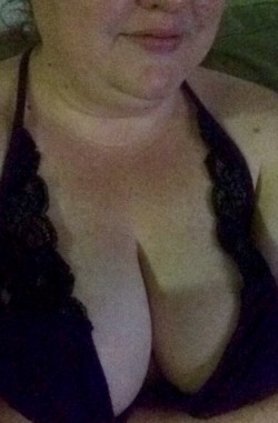 Still getting comfortable...more for your viewing pleasure.