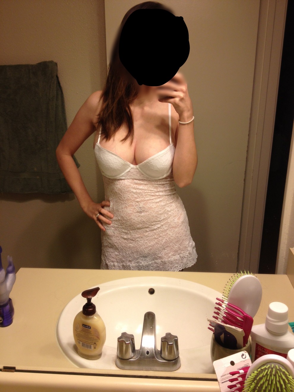 27 Year Old Wife PM and Comment to Get Her Off