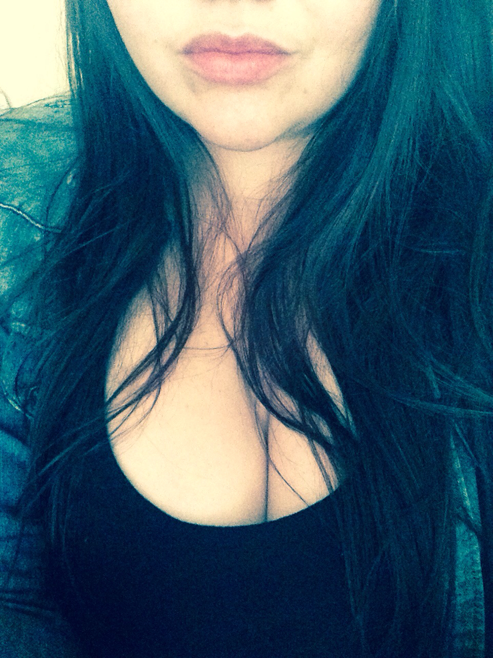 Keeping it mild today....36DDD Cleavage