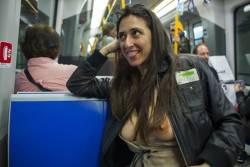 Tits in public transport [IMG]