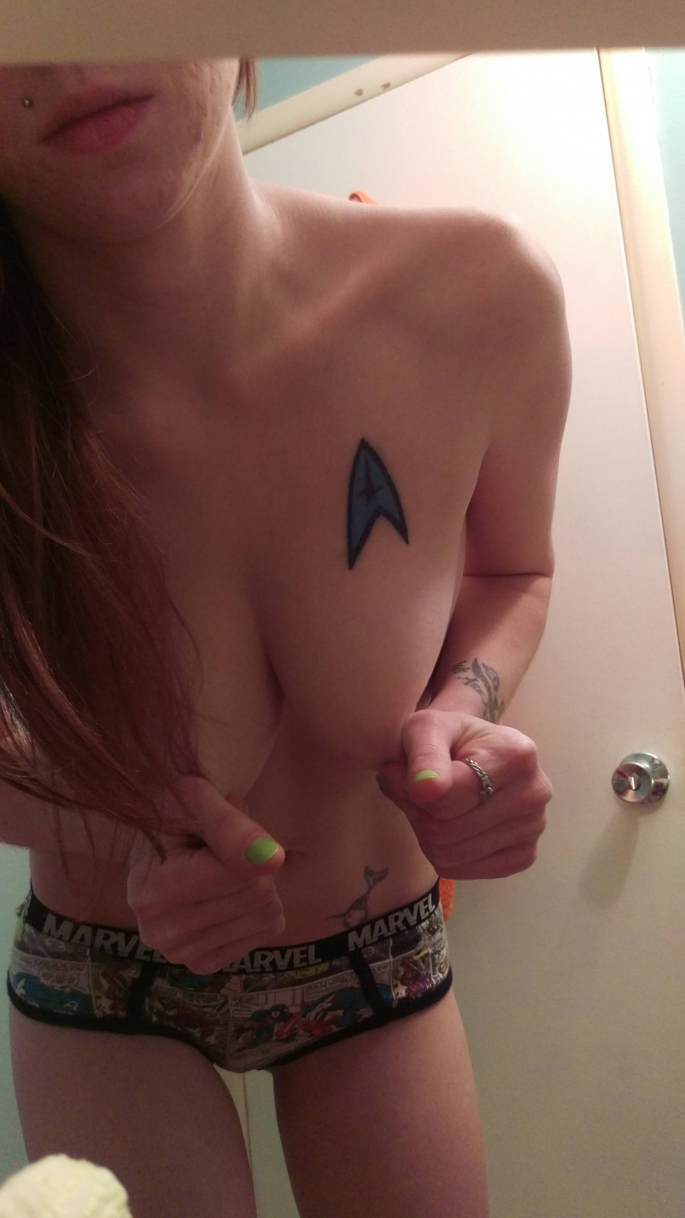 Any (f)ans of Star Trek?