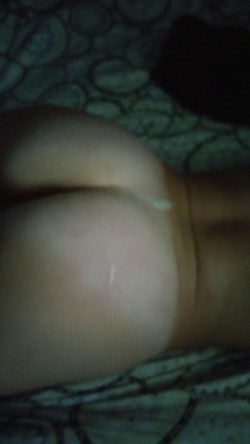 Cum on my ass (f)