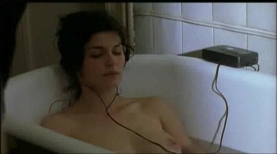 Audrey Tautou plot in "Le boiteux" (1999).