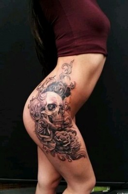 What's more hot than a skull on hip