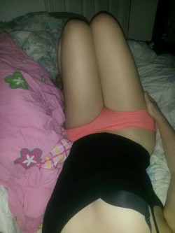 Bed is so deliciously com[f]y