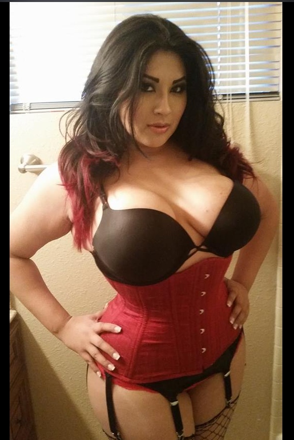 Cosplayer Ivy Doomkitty