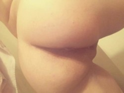 [F]uck buddy with the best of curves