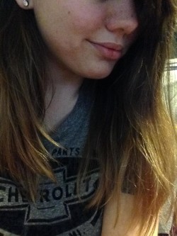 Good night everyone :) (F) SFW