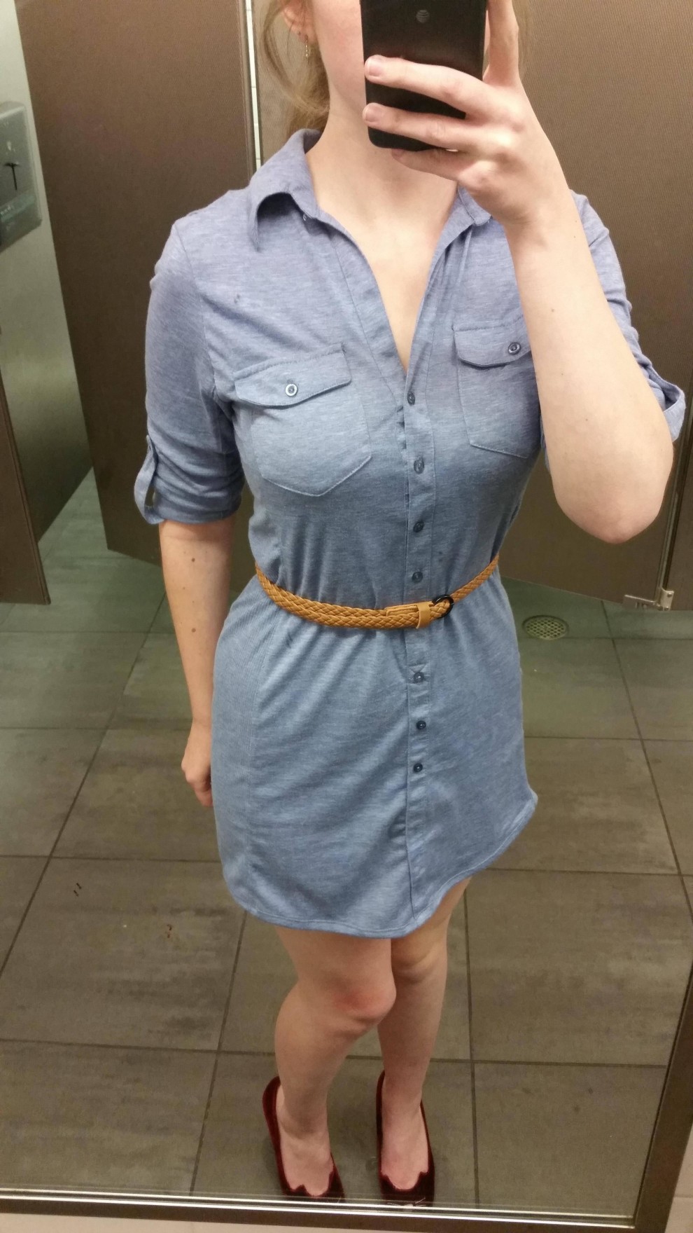 My pro[f]essor said my outfit was inappropriate for class