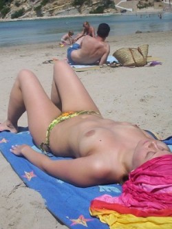 Blonde babe Teresa could be the hottest girl regarding the nudie beach