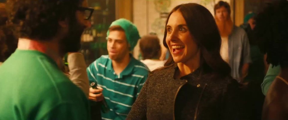 Alison Brie's St Paddy's Day Plot - How to Be Single