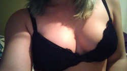 Small boobs (f) 20
