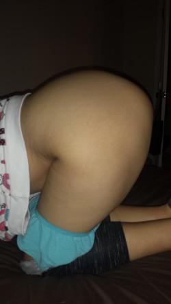 Proud to show off my big backside (f)