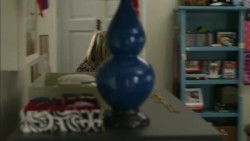 Julie Bowen in her underwear (Modern Family S01 E13)