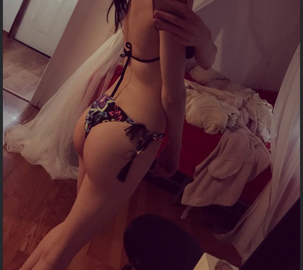 [F]lowery bikini