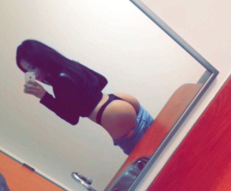 Mirror thong selfie