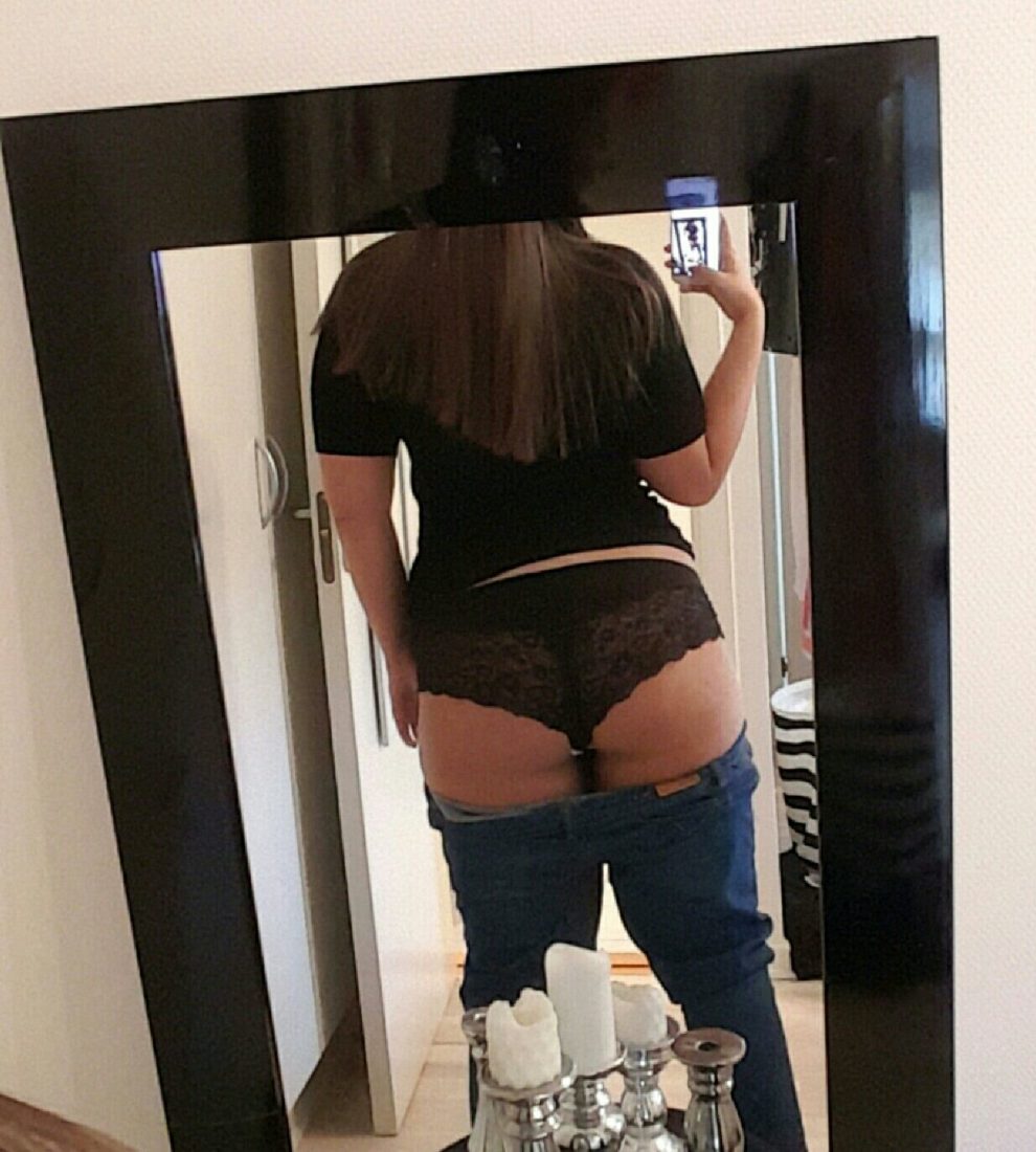 My [F]riend is a big booty white girl!