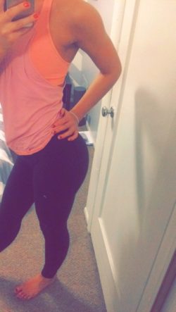 Curvy Ass in Yoga pants.