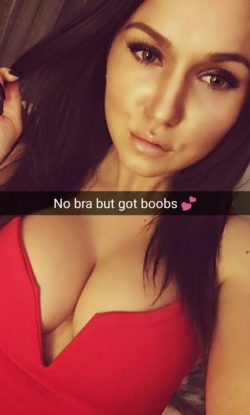 No bra but got boobs