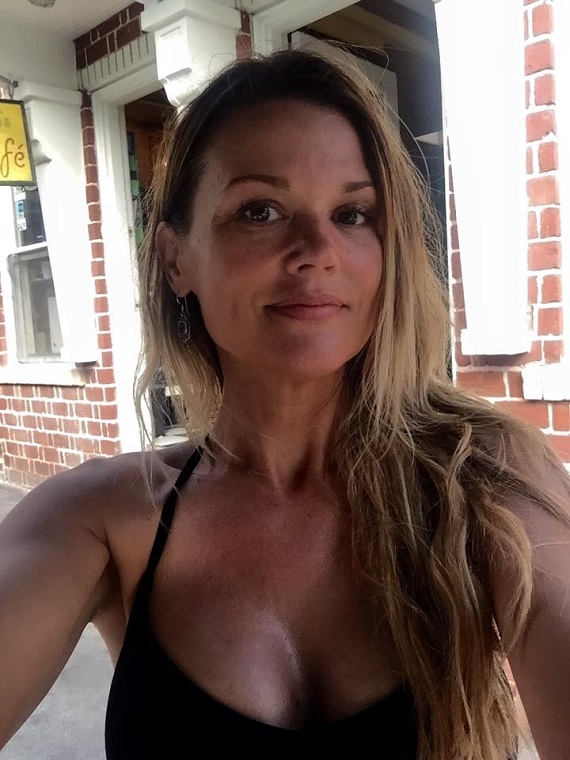 Sexy milf- ass pic in comment