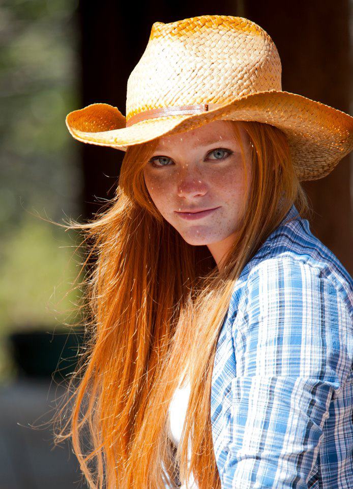 Country Redhead Porn - Thank god she's a country chick | Sniz Porn