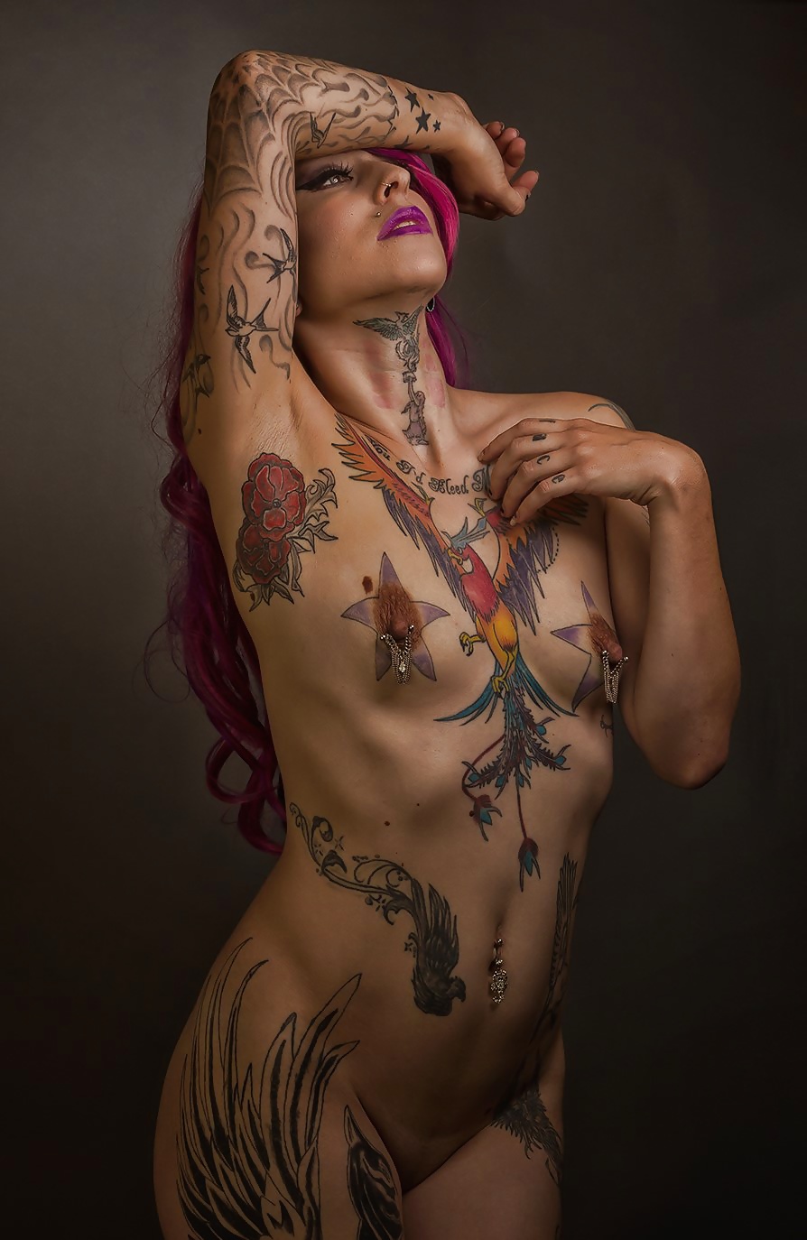 Nude hot women with tattoos