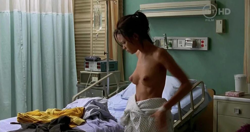 Thandie Newton's incredibly perky plots in "Gridlock'd" (MIC)