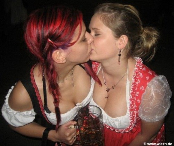 Touching Moment at Oktoberfest