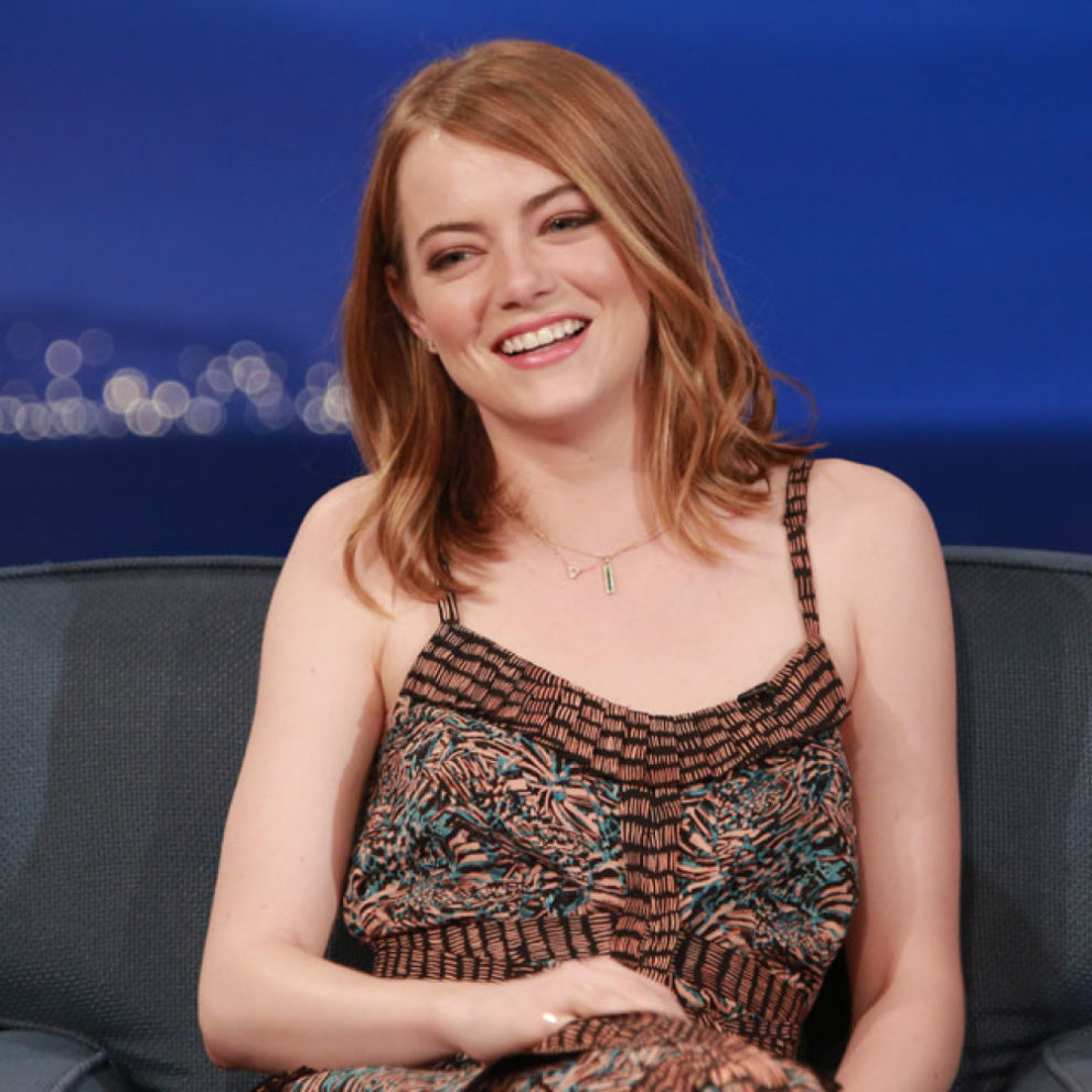 Emma Stone on Conan's talk show (x-post /r/TalkShowGirls)