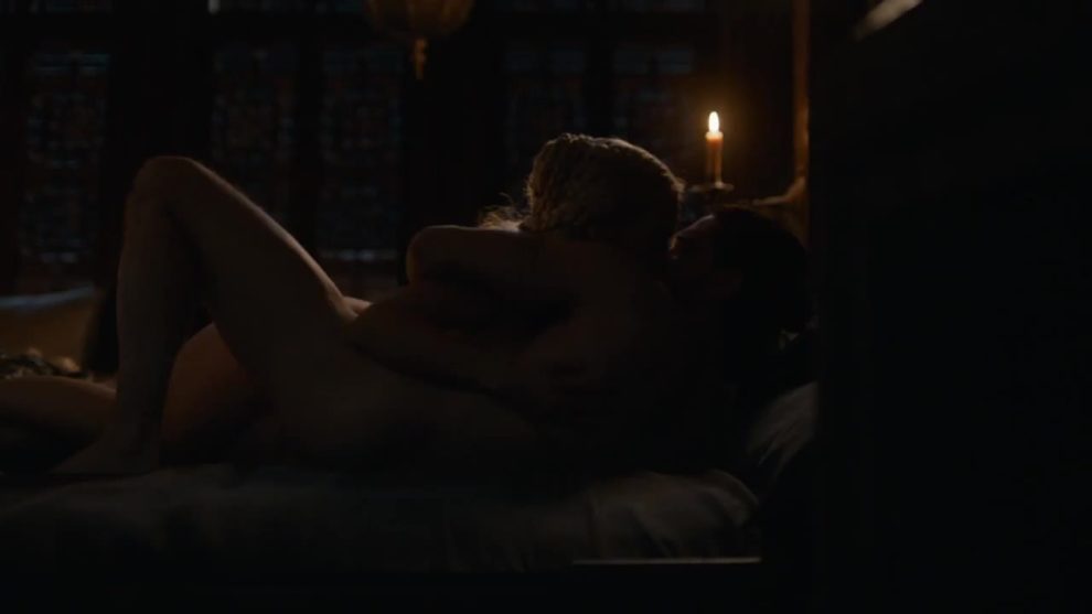 Emilia Clarke Boatsex