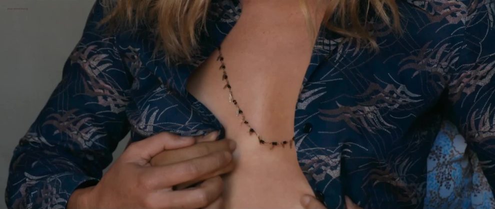 Cécile De France & Izia Higelin in 'Summertime' (2015)