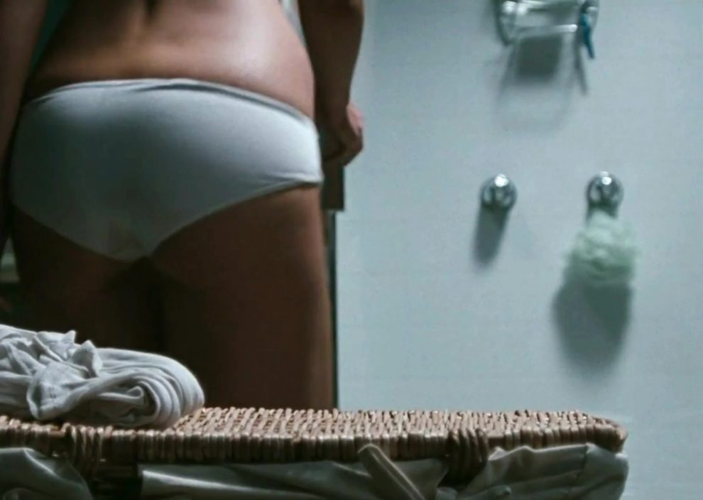 Kate Beckinsale's nice ass in Whiteout