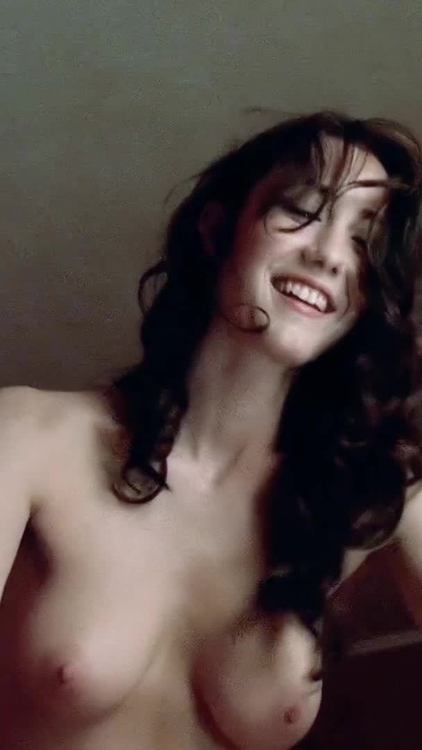 Madeline Zima in Californication (CROPPED FOR MOBILE