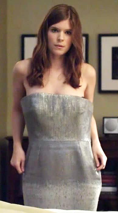 Kate Mara revealing her amazing body