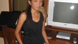 Professional Pinay Hooker takes cock in throat